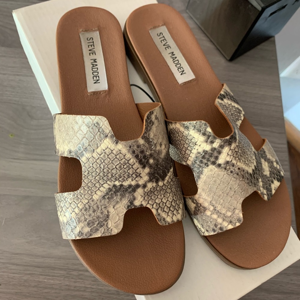 Steve Madden Snakeskin sandals